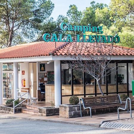 Camping Sunissim Cala Llevado 4 By Locatour Hotel Tossa de Mar Buitenkant foto