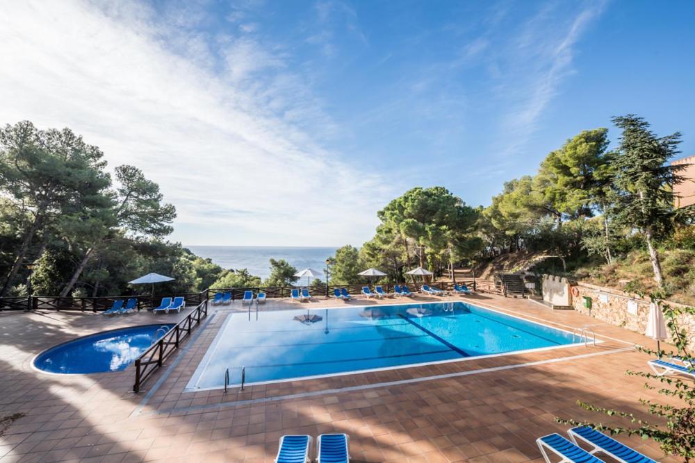 Camping Sunissim Cala Llevado 4 By Locatour Hotel Tossa de Mar Buitenkant foto