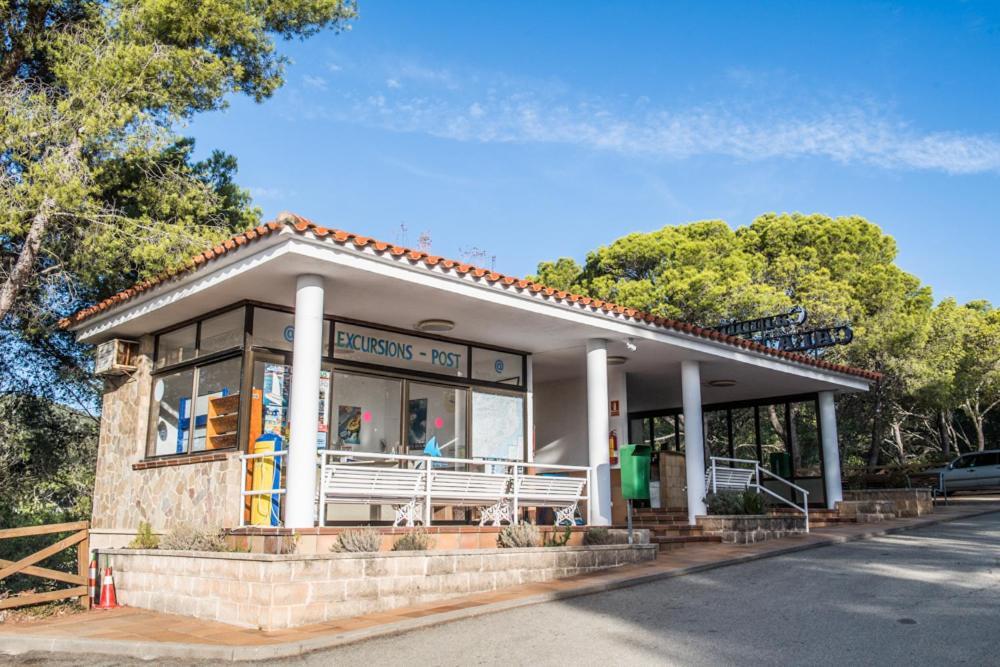 Camping Sunissim Cala Llevado 4 By Locatour Hotel Tossa de Mar Buitenkant foto