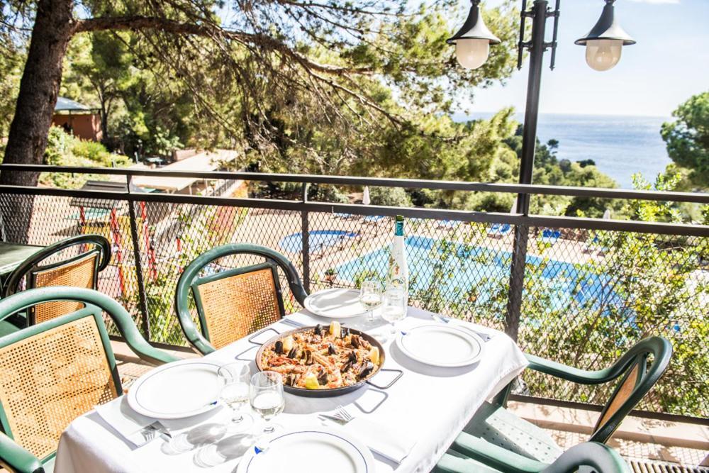 Camping Sunissim Cala Llevado 4 By Locatour Hotel Tossa de Mar Buitenkant foto
