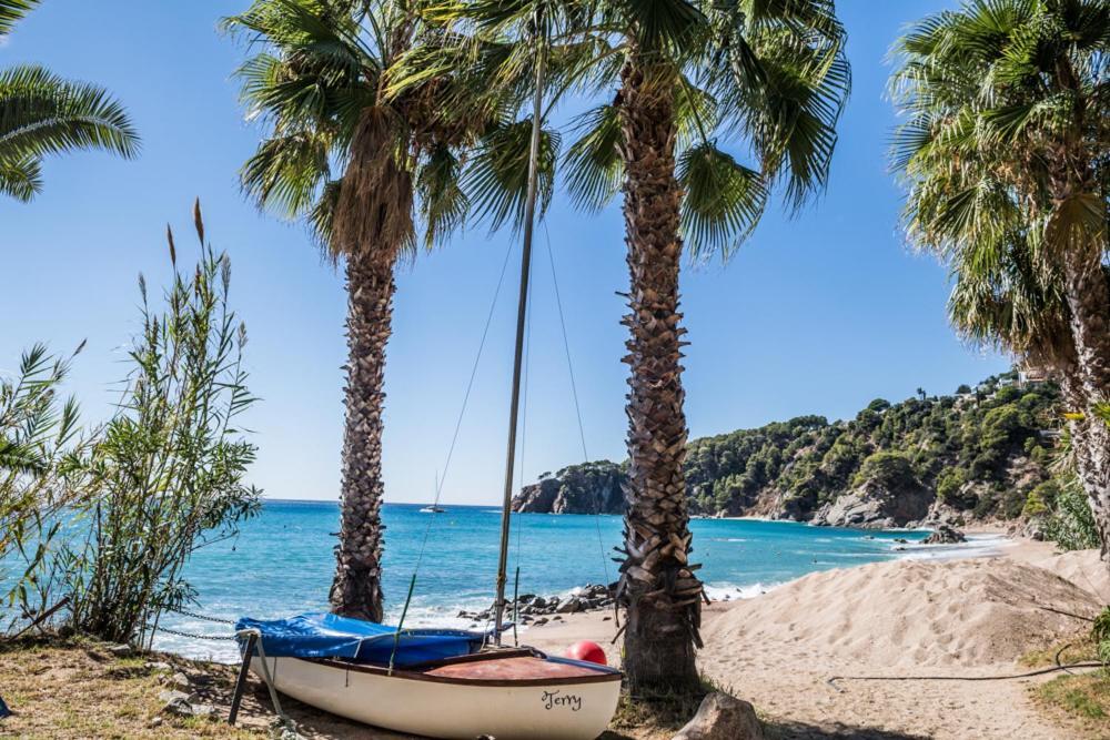 Camping Sunissim Cala Llevado 4 By Locatour Hotel Tossa de Mar Buitenkant foto